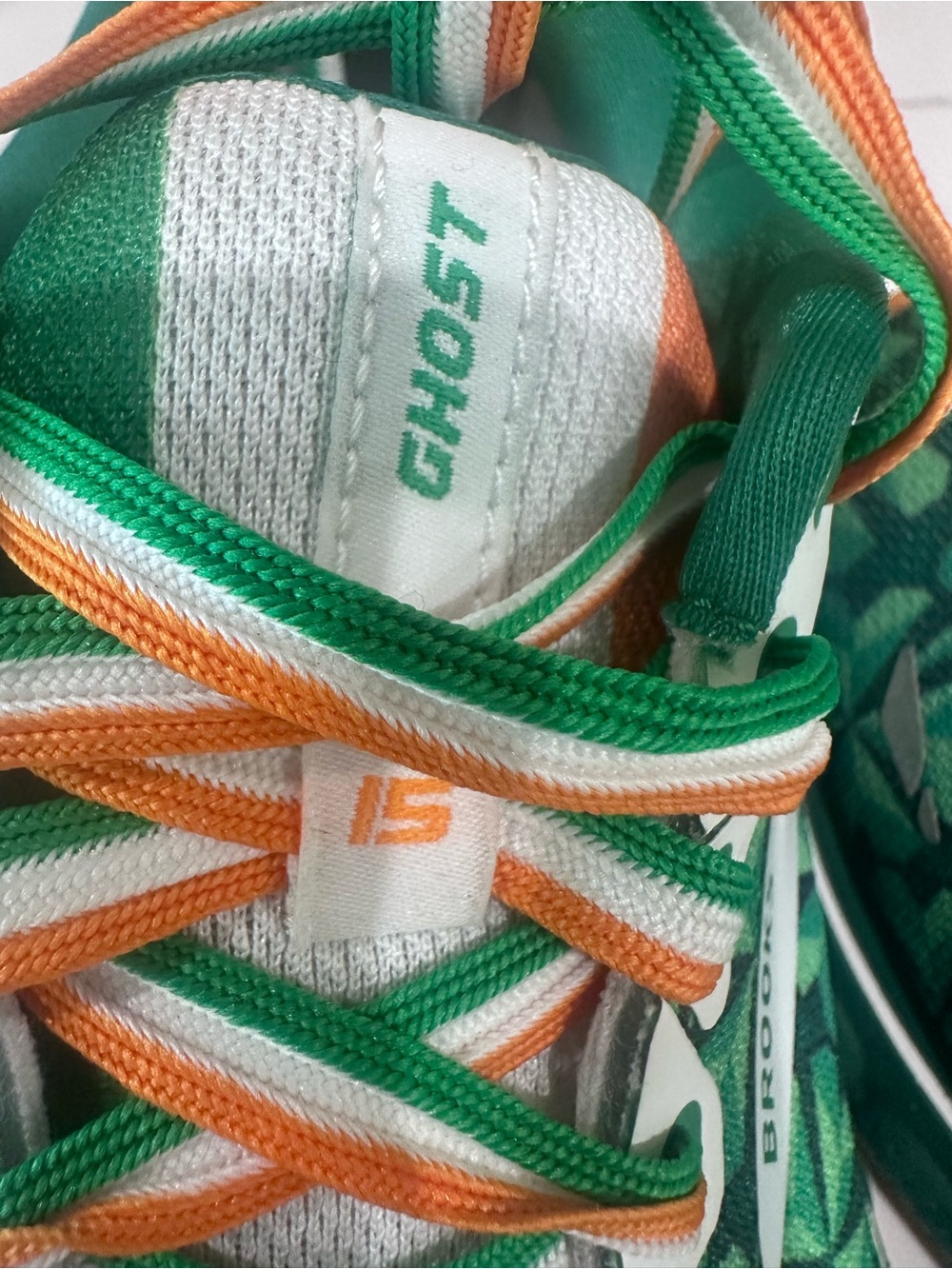 Brooks Ghost 15 "Run Lucky" St. Patrick's Day Running Shoes Women’s 7 Clover - Picture 10 of 13